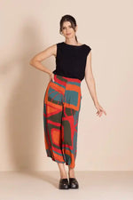 Megan Salmon Sleeveless Audrey Top in Black