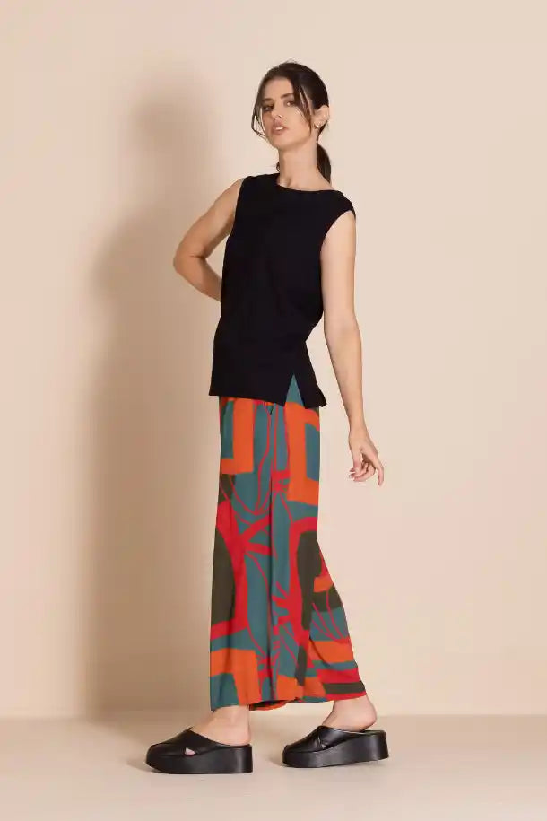 Megan Salmon Sleeveless Audrey Top in Black