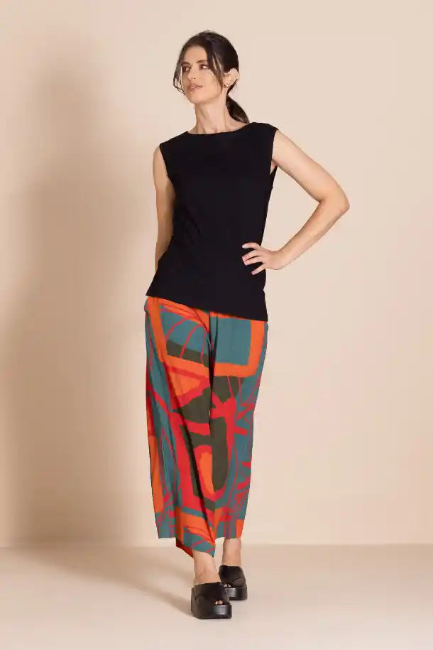 Megan Salmon Sleeveless Audrey Top in Black