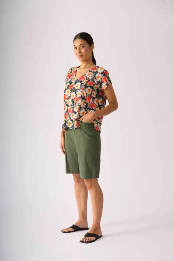 FOIL Seams Sew Top in Blooming