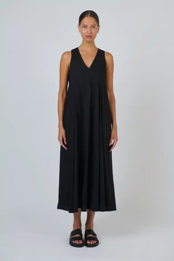 Naturals Poplin Dress in Black