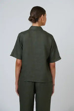 Naturals Topiary Linen Top in Olive Green