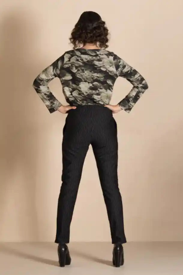 Megan Salmon Pinstripe Beagle Boy Pants in Black and White