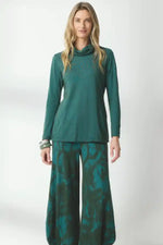 Valia V-Merino High Neck in Silver Pine