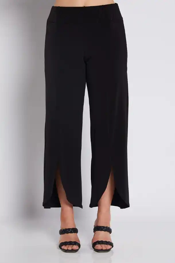 Philosophy Petal 7/8th Split Pant in Black