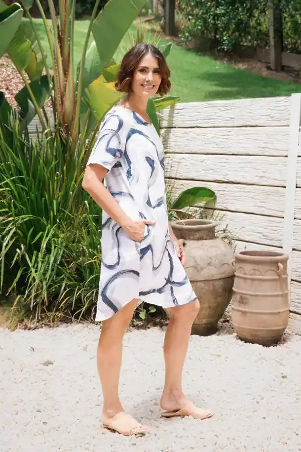 See Saw Linen Soft V-Neck Dress in Riverstone Print