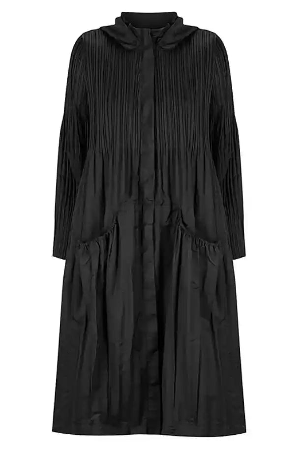 Alquema Windbreaker in Black