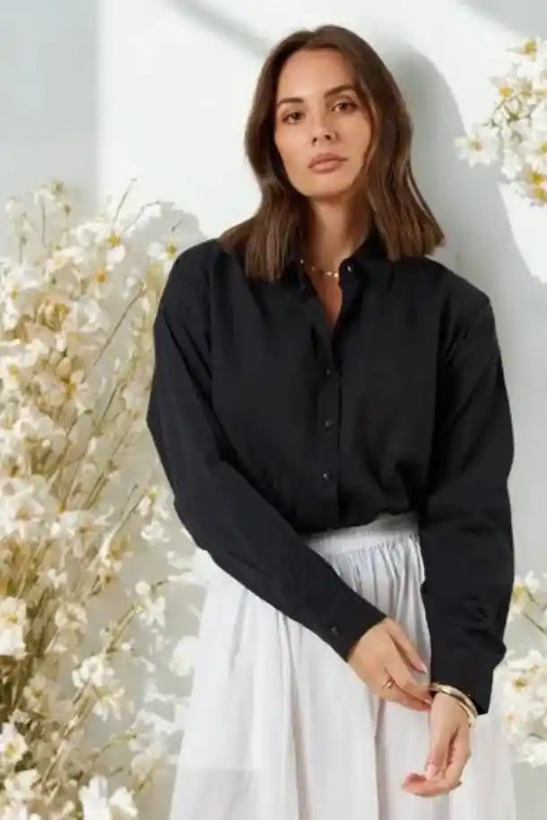 Lulalife Xenia Cropped Shirt in Black