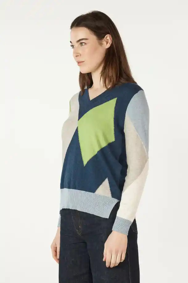 Zaket & Plover Diamond Duffer V-Neck Jumper in Denim