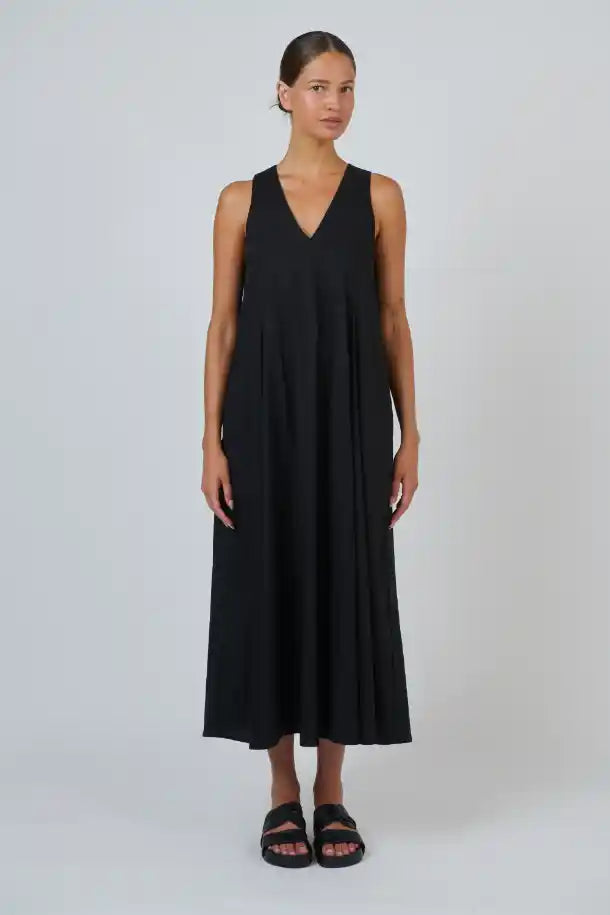Naturals Poplin Dress in Black