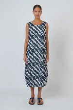 Naturals Puzzled Poplin Dress in Navy and White