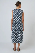 Naturals Puzzled Poplin Dress in Navy and White