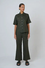 Naturals Topiary Linen Top in Olive Green