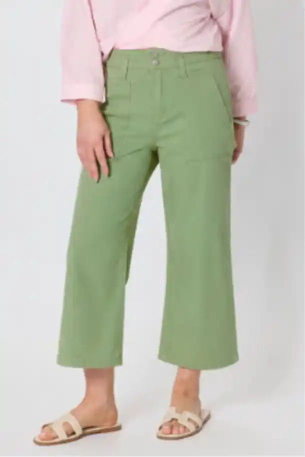 Gordon Smith Hudson Crop Denim Jean in Fern