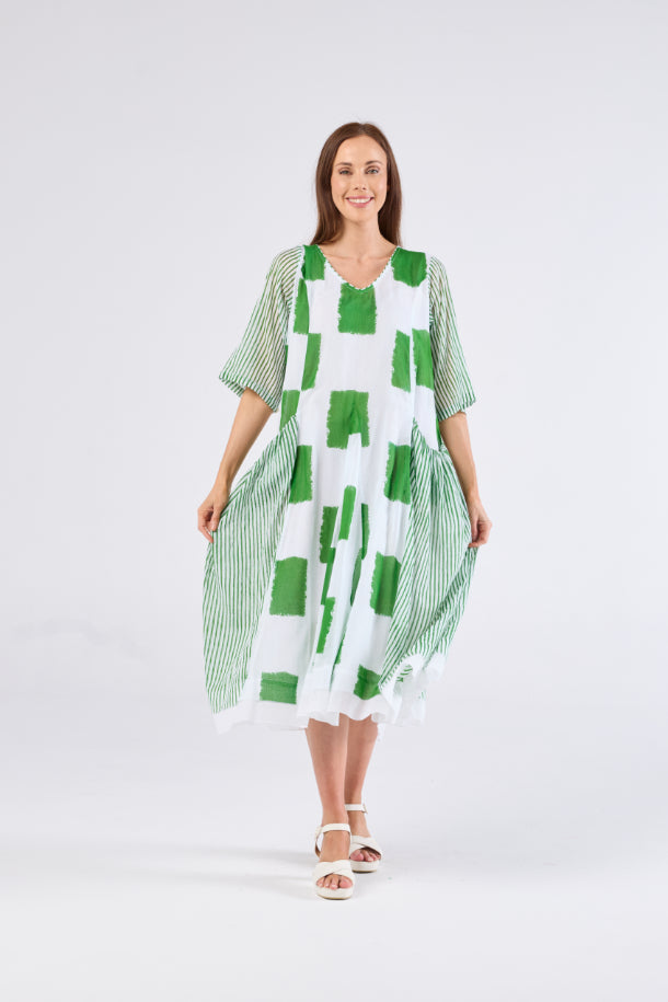 au hazard d’un voyageSundress in Green and White
