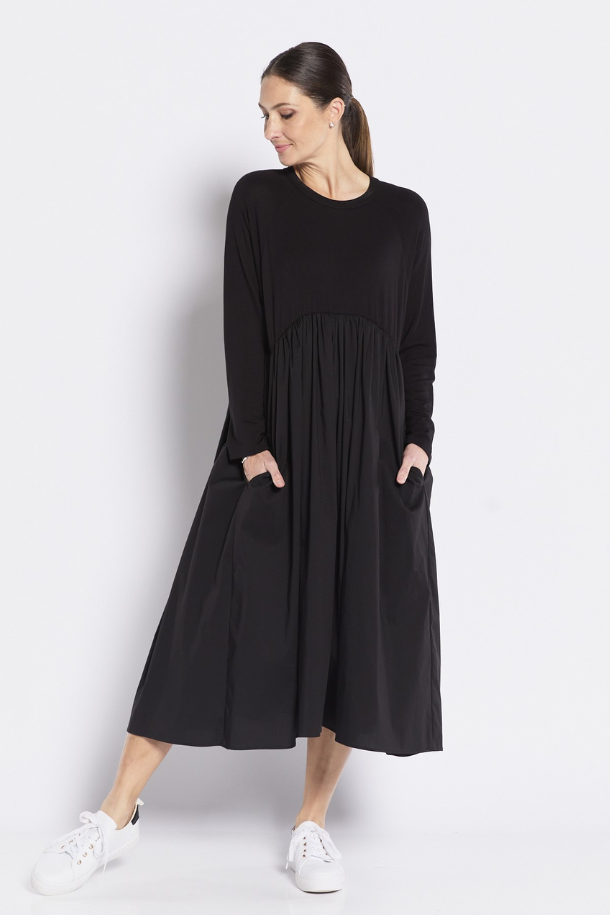 Philosophy Splice Dress in Black